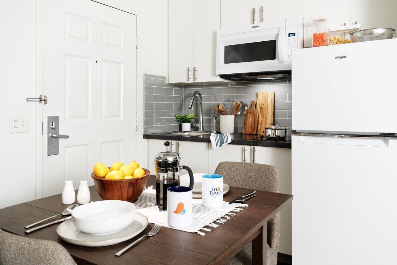 Intown Suites Extended Stay Arlington Tx - Oak Village מראה חיצוני תמונה